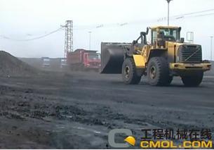 装载机装车视频,装载机装车作业精彩瞬间回顾